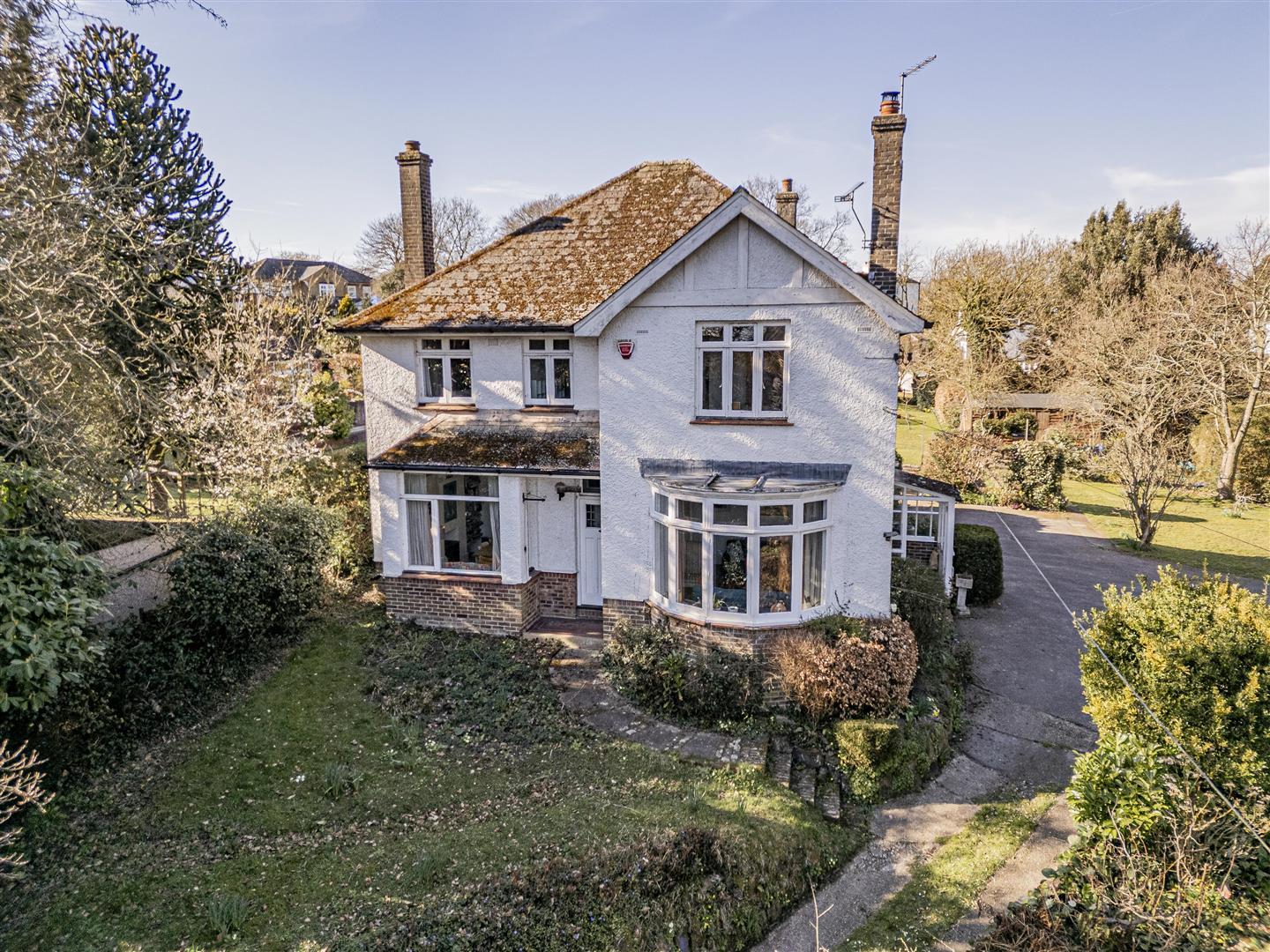 Detached House Main Photo
