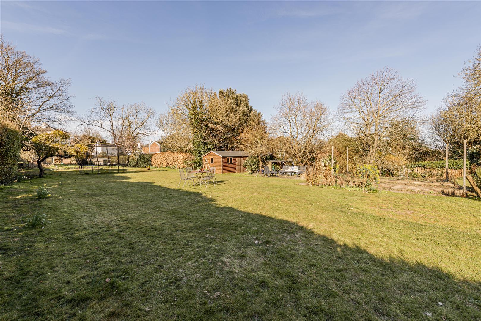 Detached House Photo 3