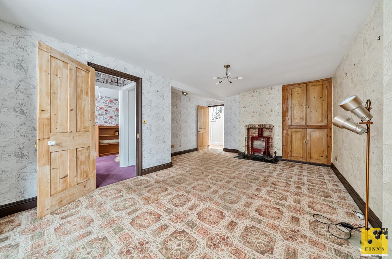 Terraced House Photo 1