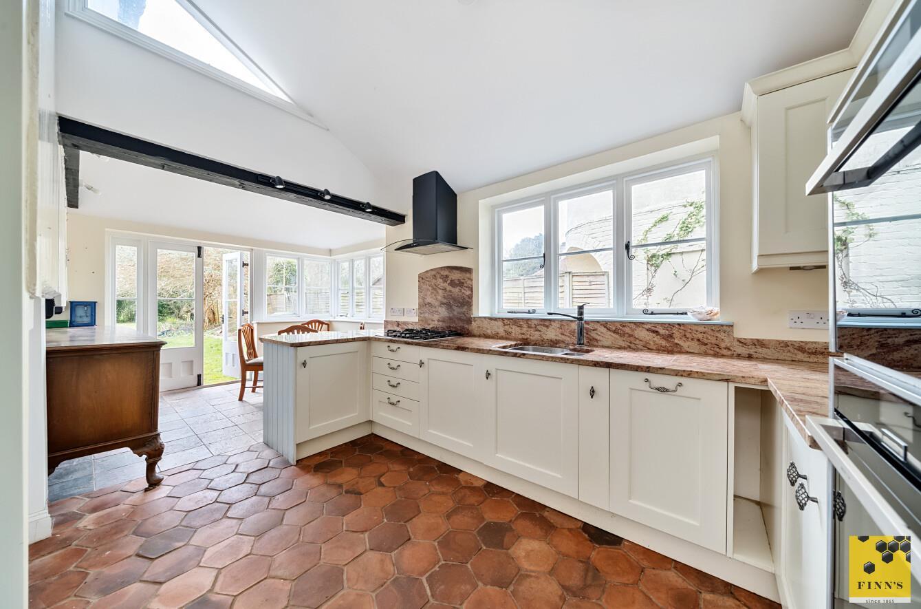 Terraced House Photo 3