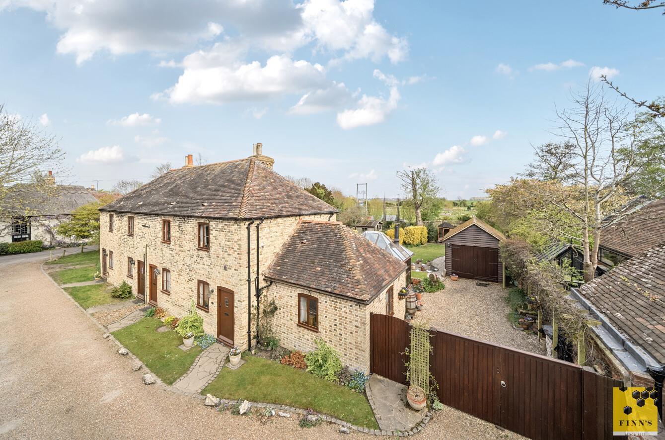 Cottage Main Photo