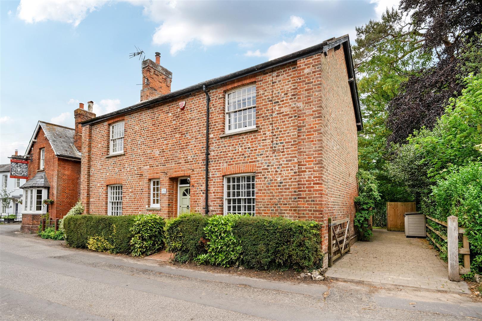 Semi-Detached House Main Photo