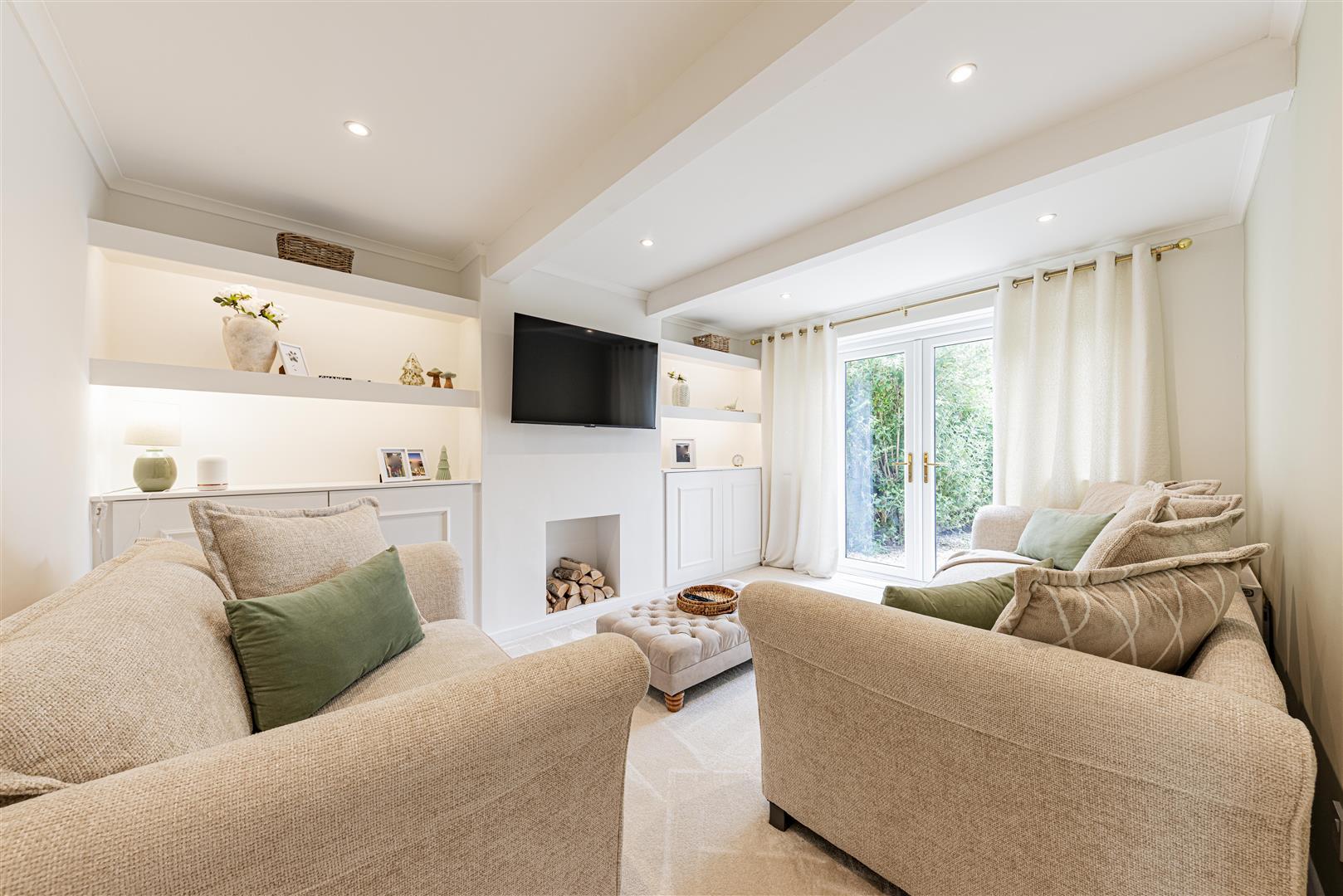 Semi-Detached House Photo 1