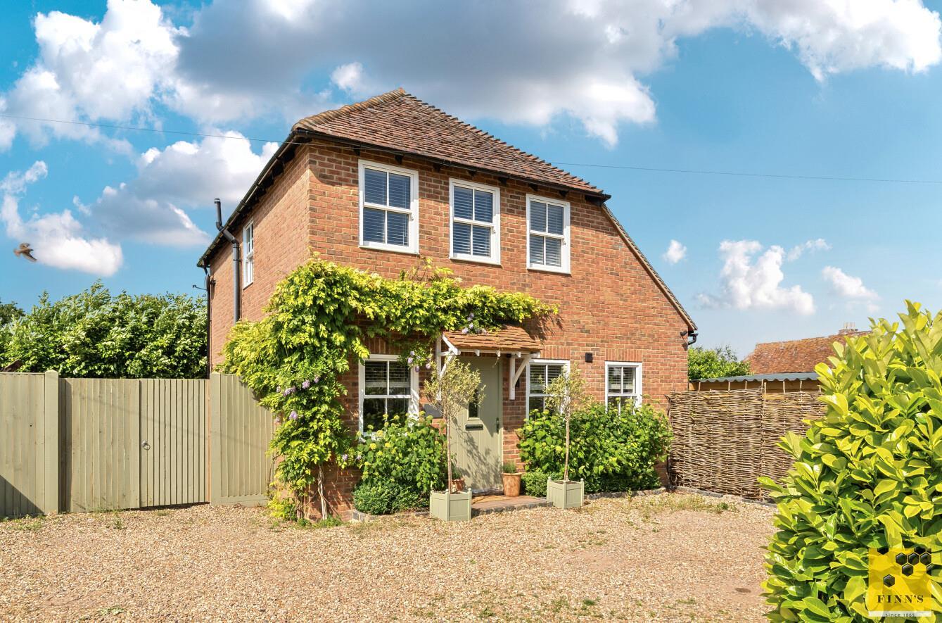Detached House Main Photo
