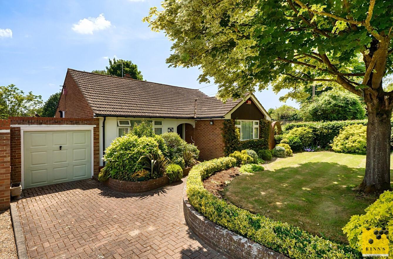 Semi-Detached Bungalow Main Photo