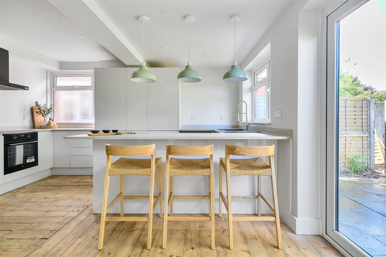 End Terraced Photo 1