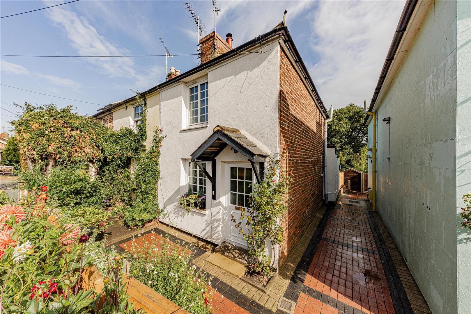 End Terraced Main Photo