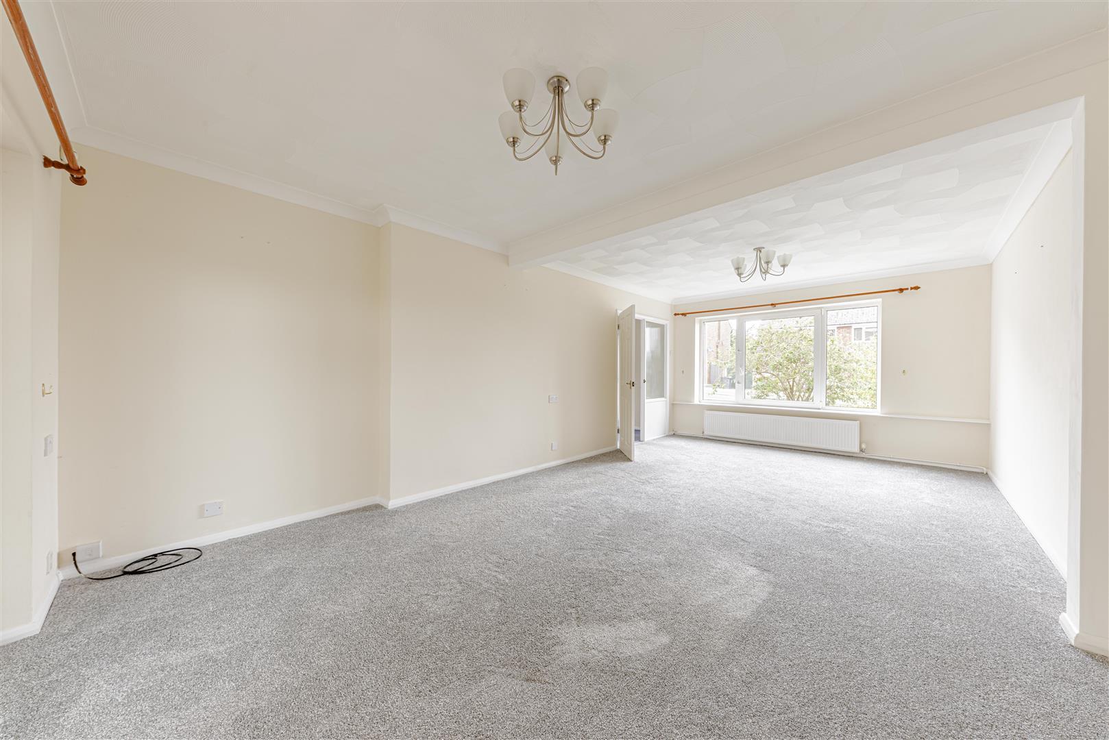 Detached House Photo 1