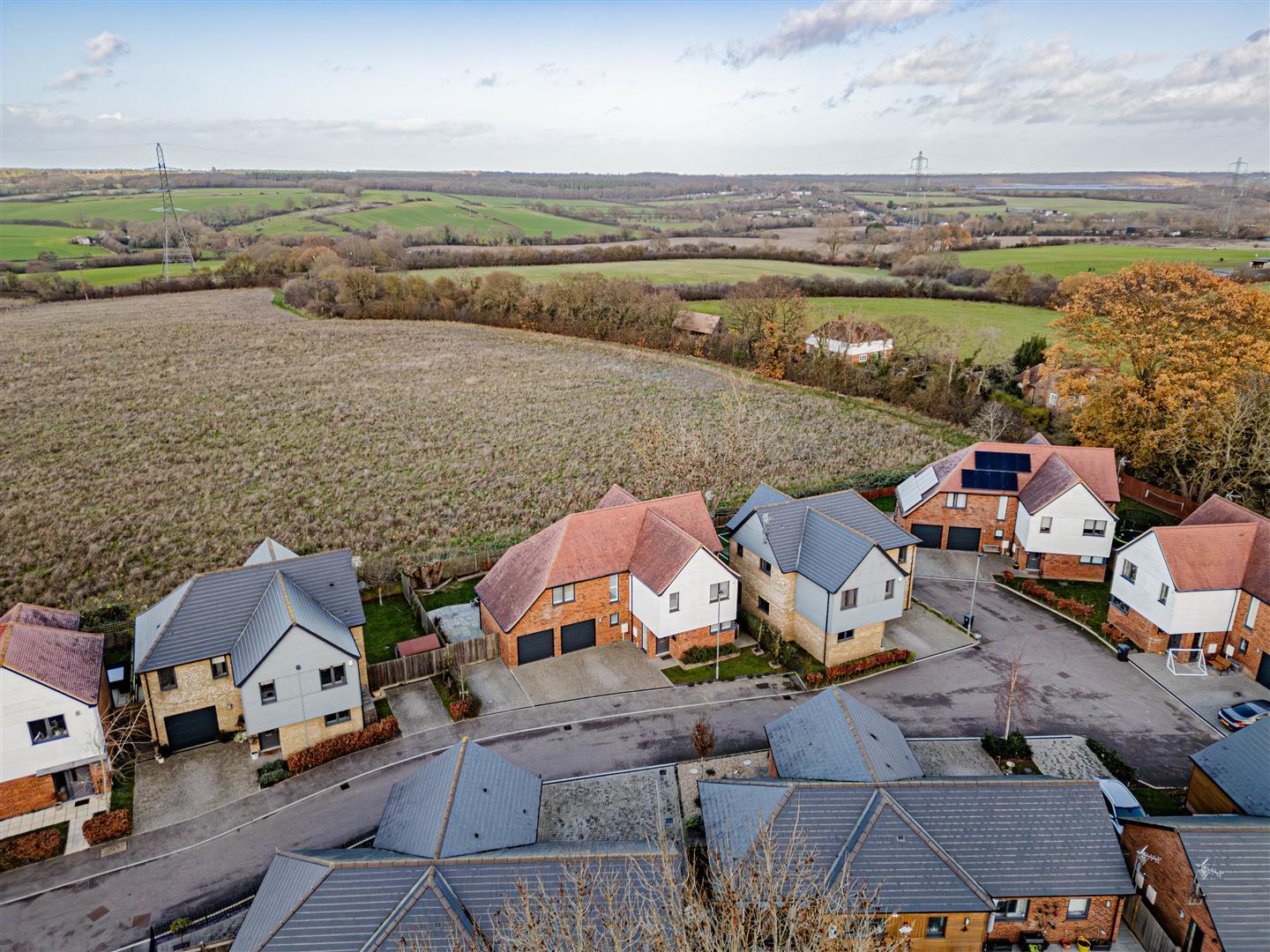 Detached House Photo 1