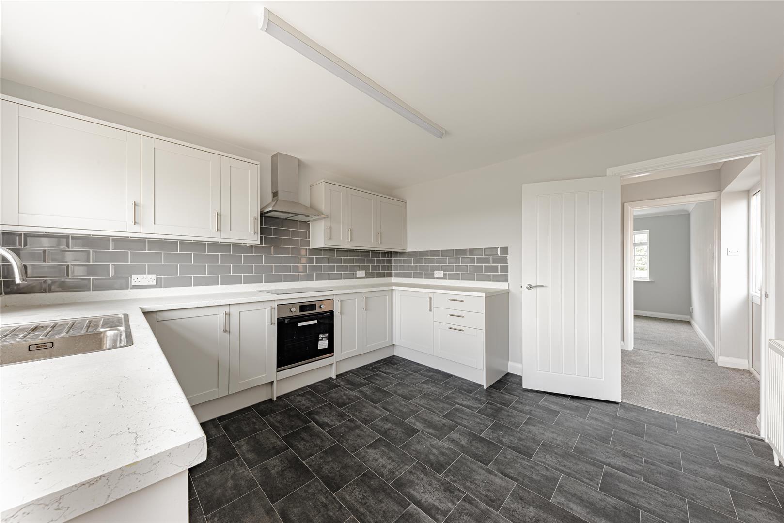 Semi-Detached House Photo 2