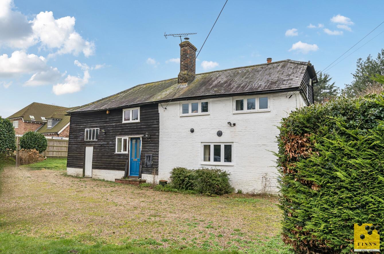 Detached House Main Photo