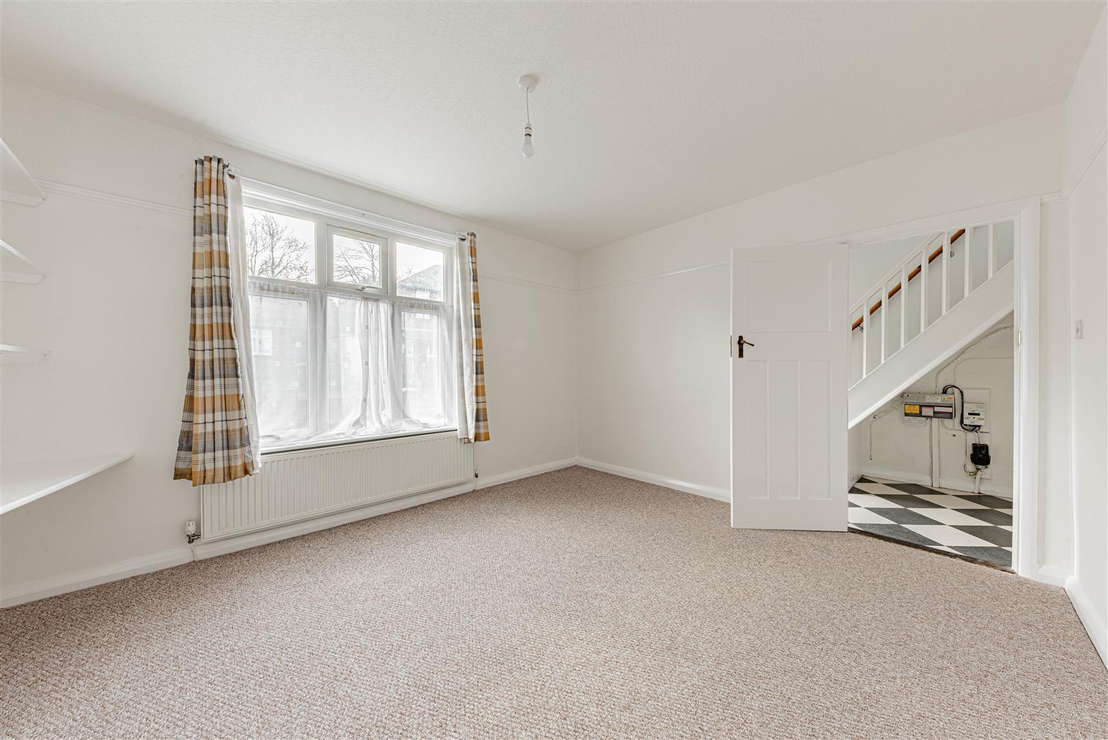 Semi-Detached House Photo 1