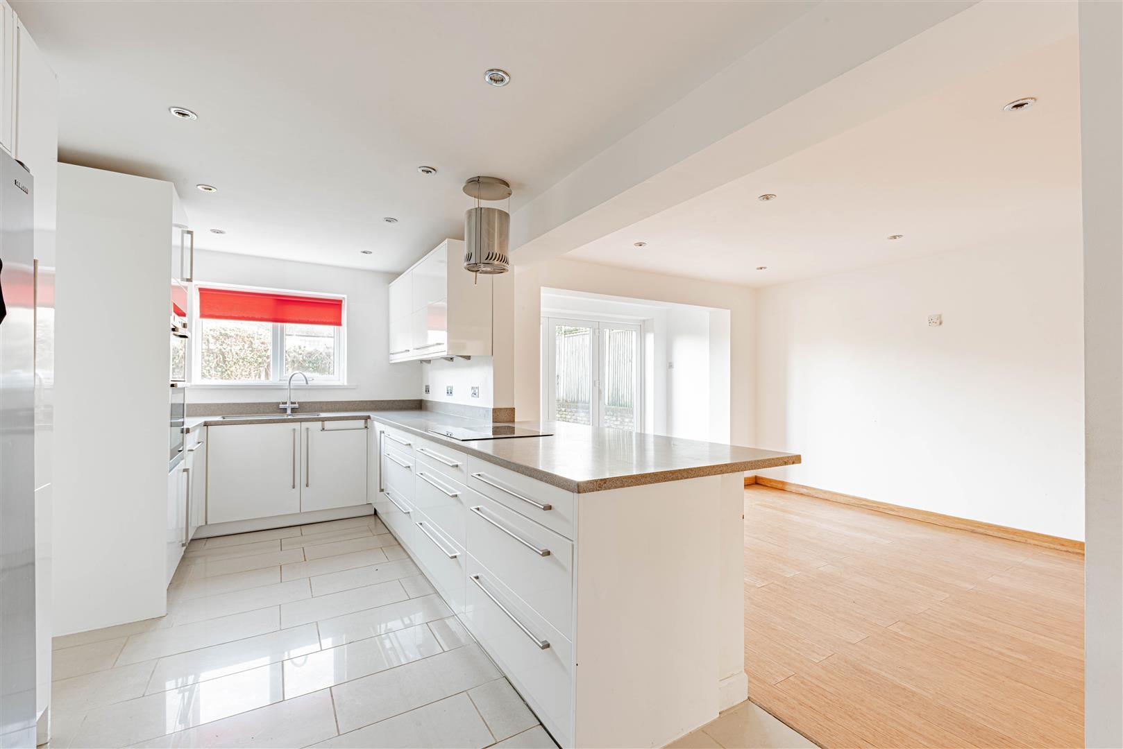 Detached House Photo 1