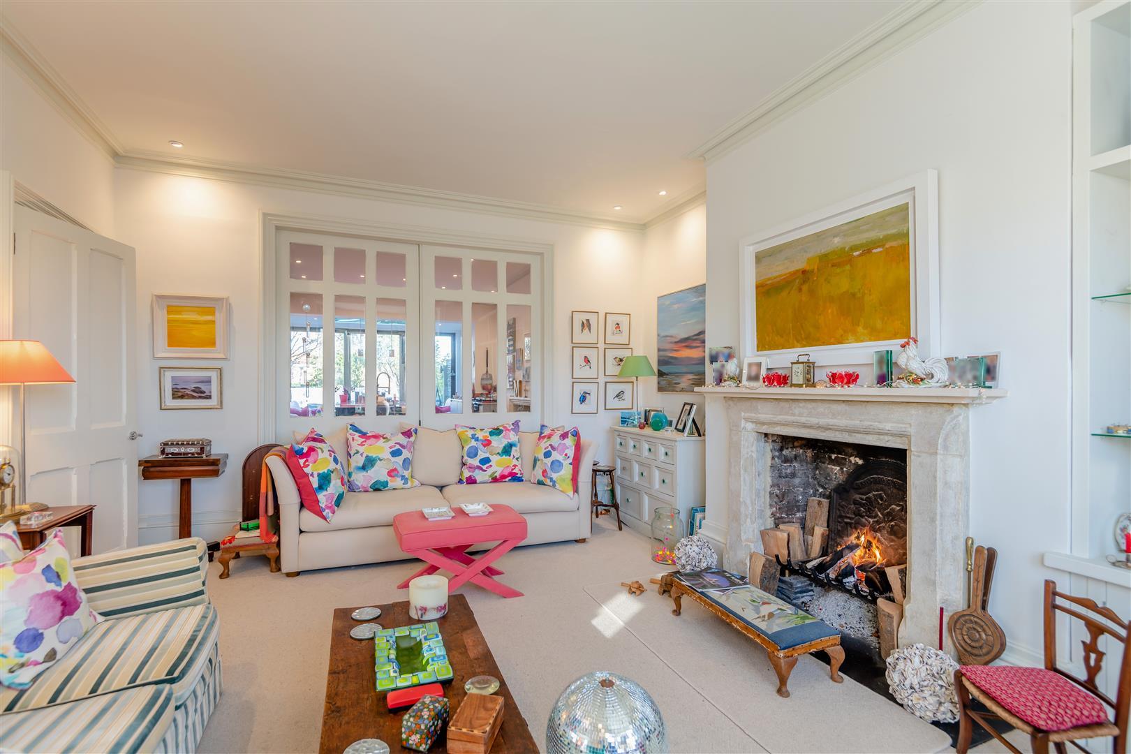 Semi-Detached House Photo 2