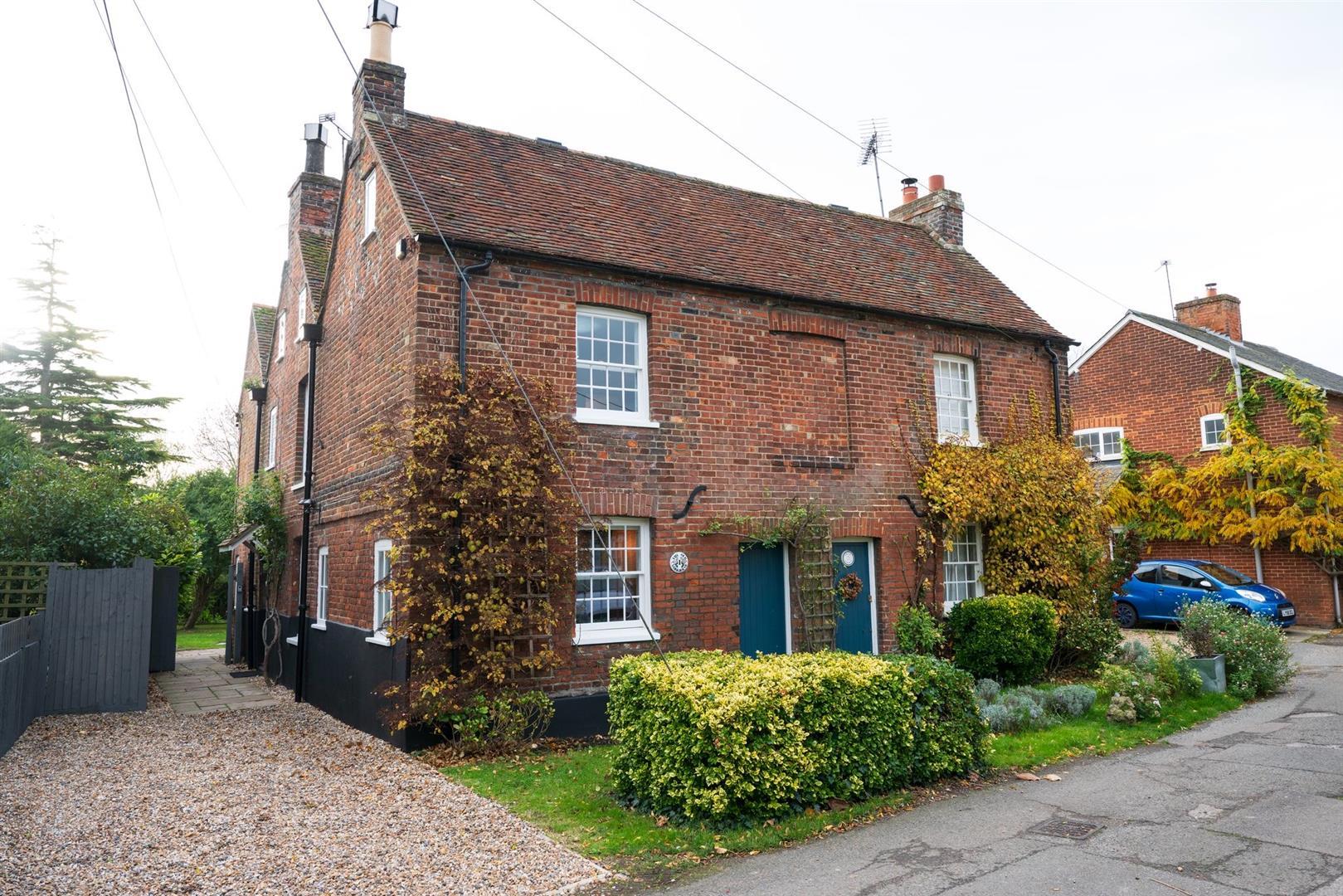 Semi-Detached House Main Photo