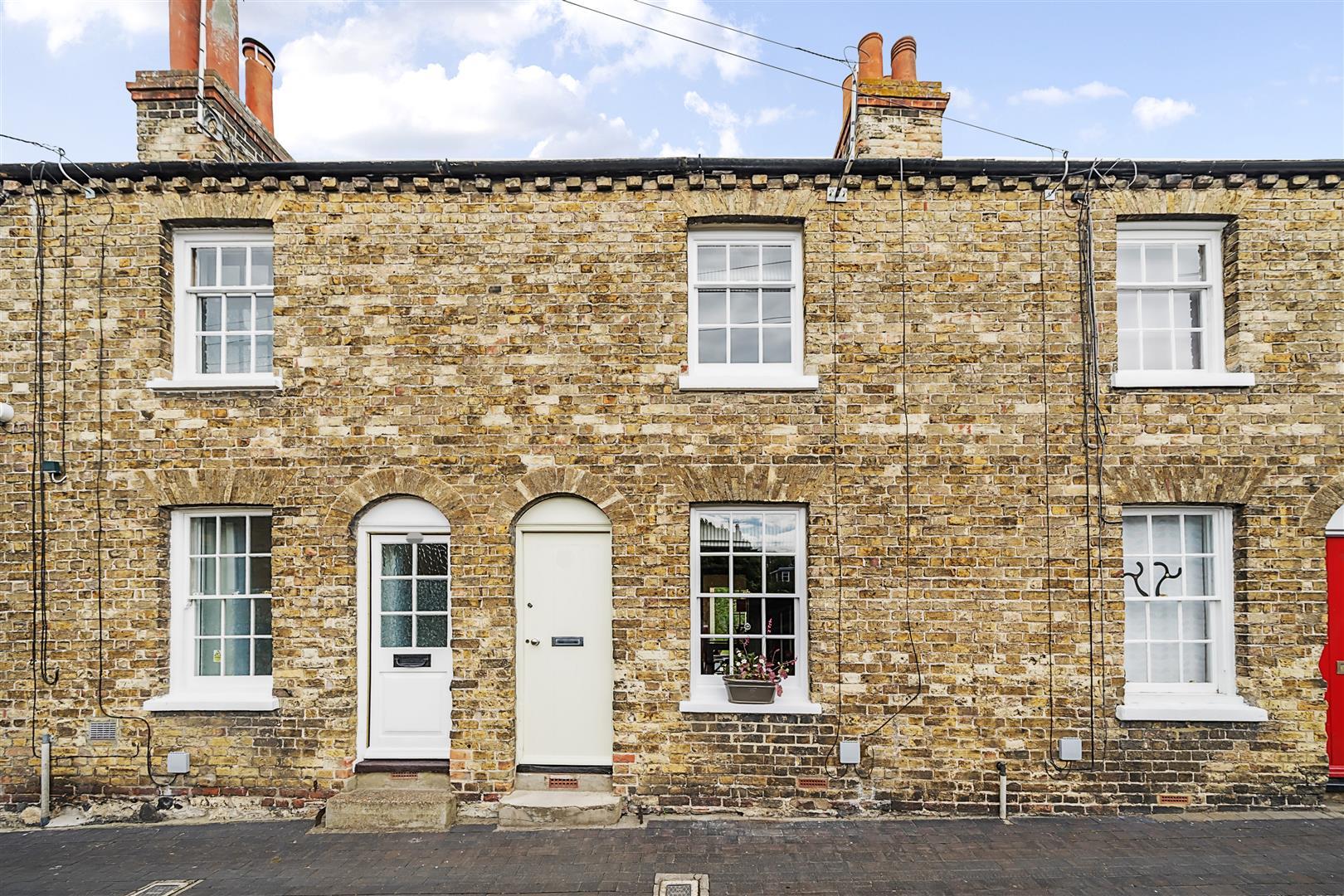 Terraced House Main Photo