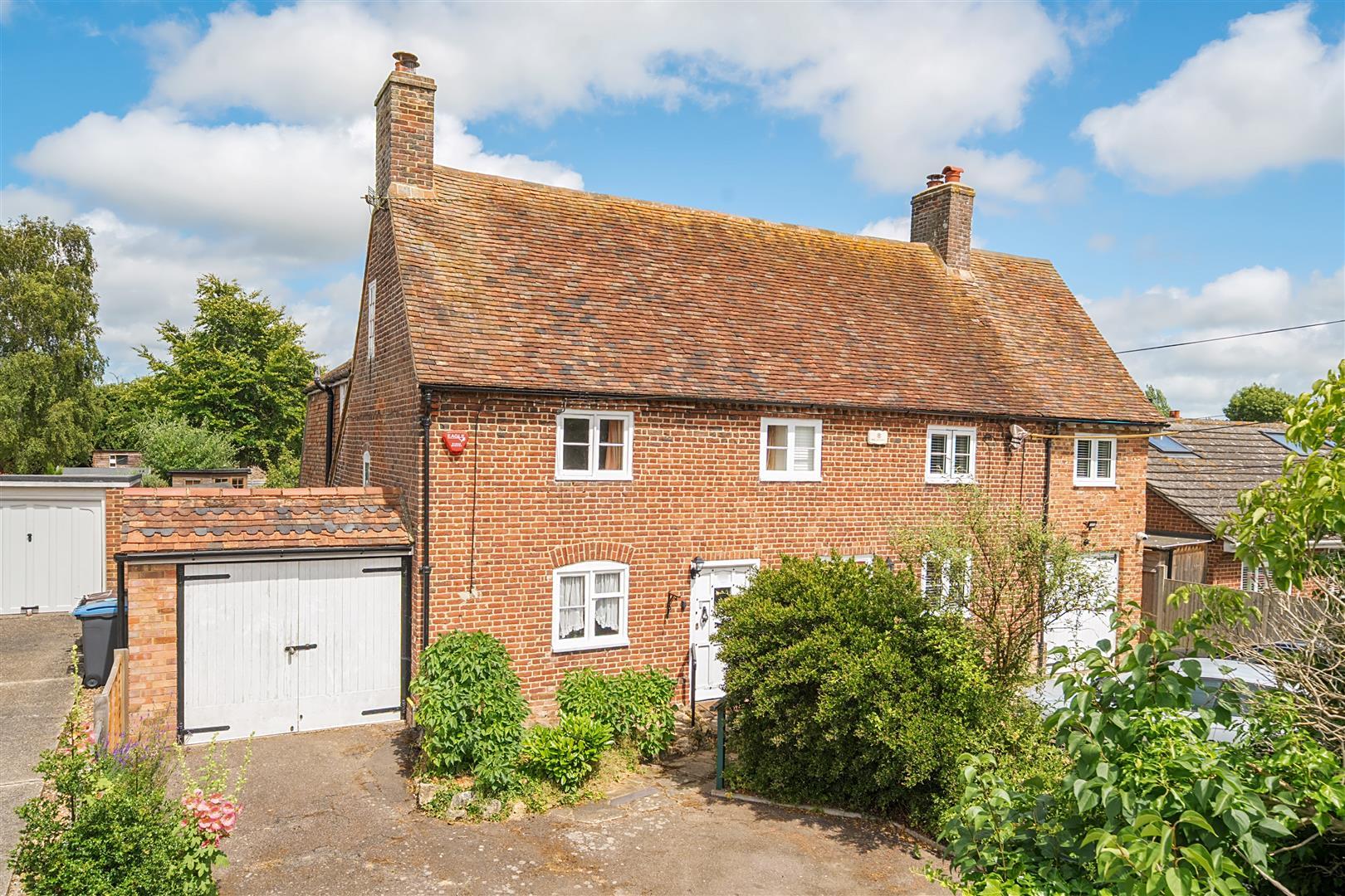 Semi-Detached House Main Photo