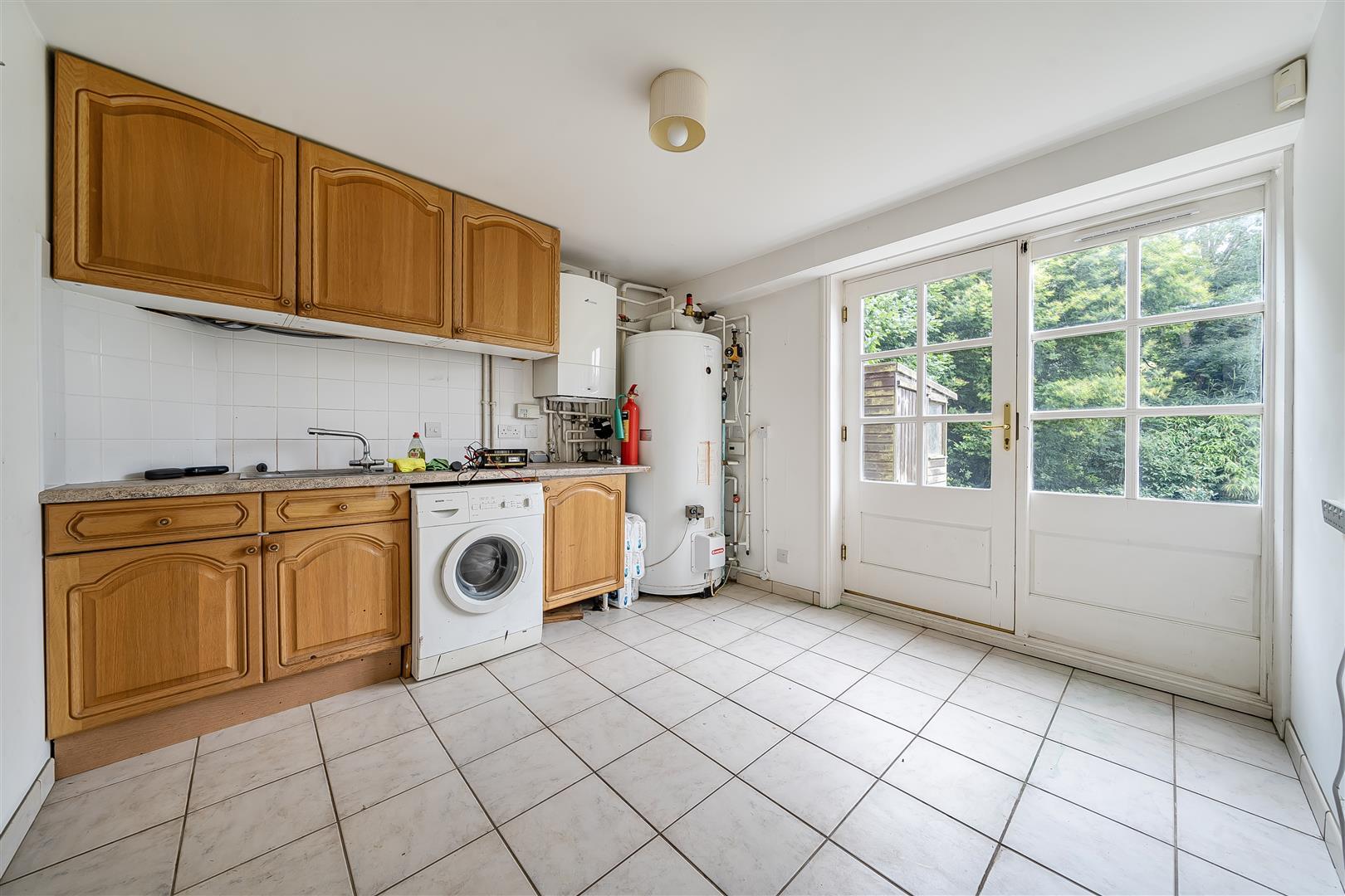 Detached House Photo 2