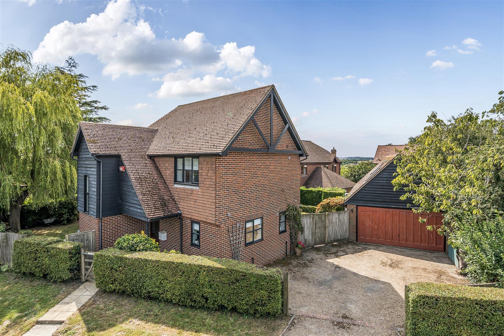 Detached House Main Photo