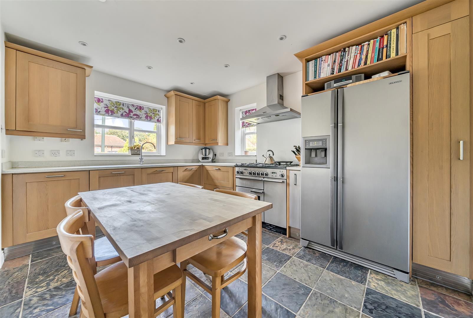 Detached House Photo 3