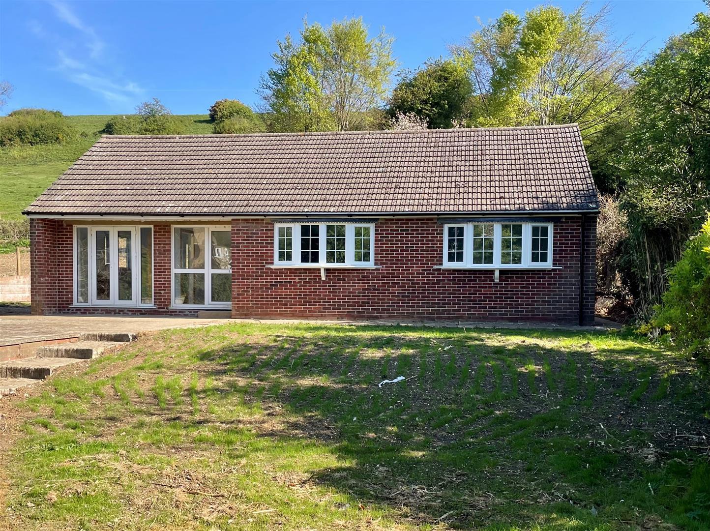 Detached Bungalow Main Photo