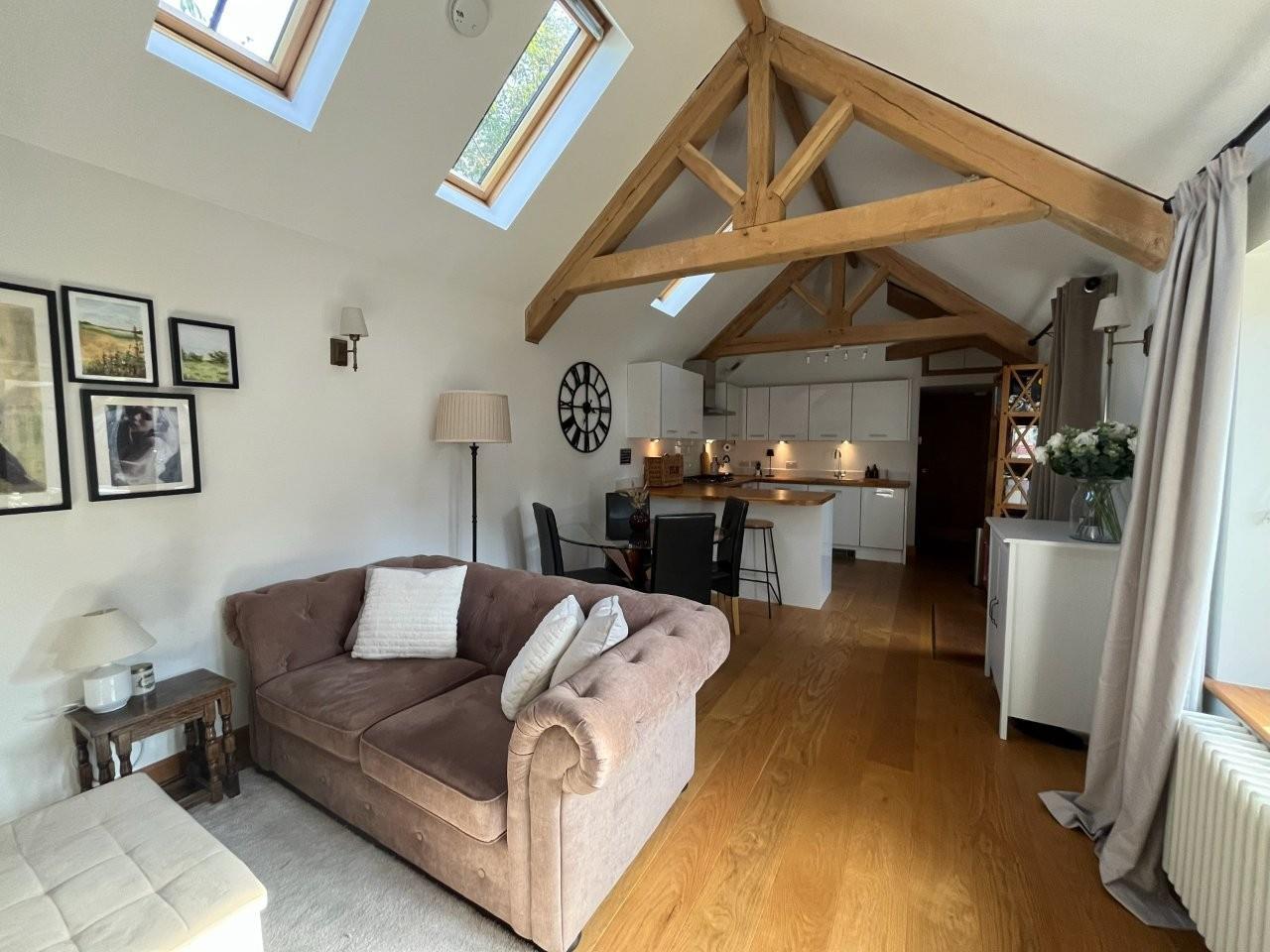 Detached House Photo 3