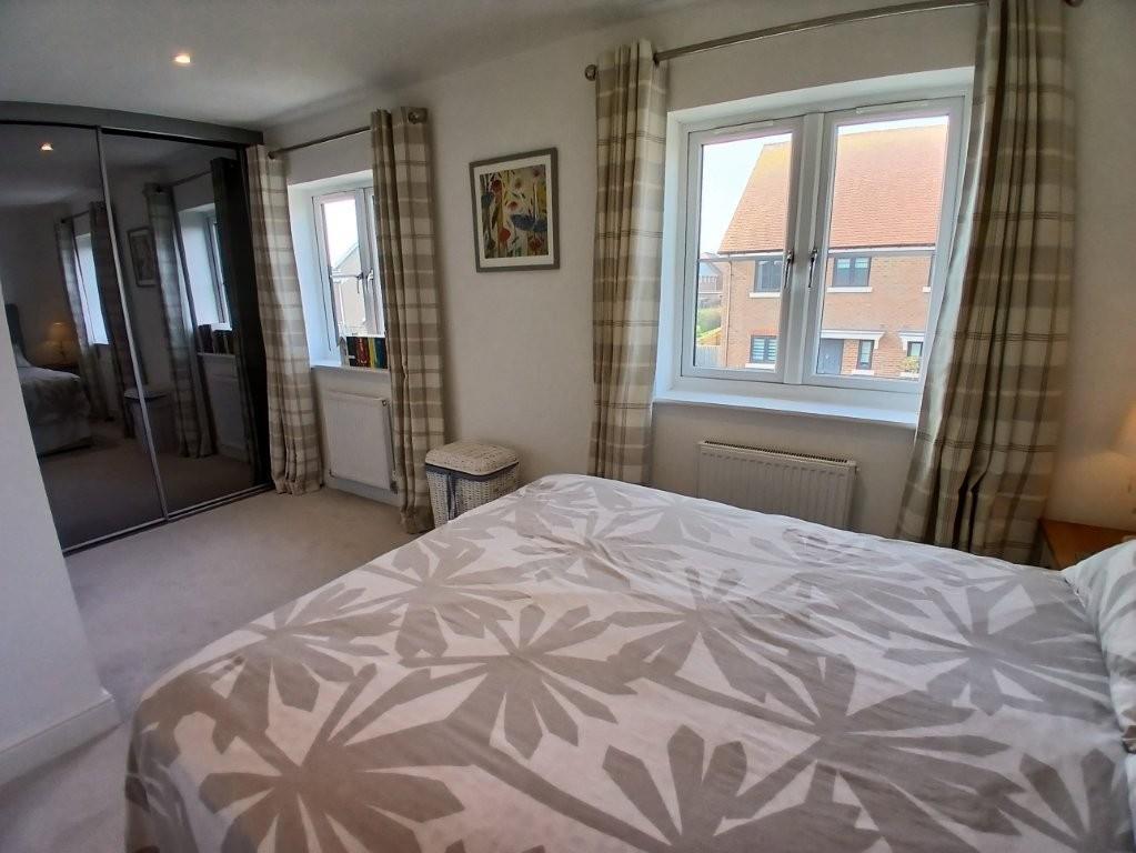 Semi-Detached House Photo 3