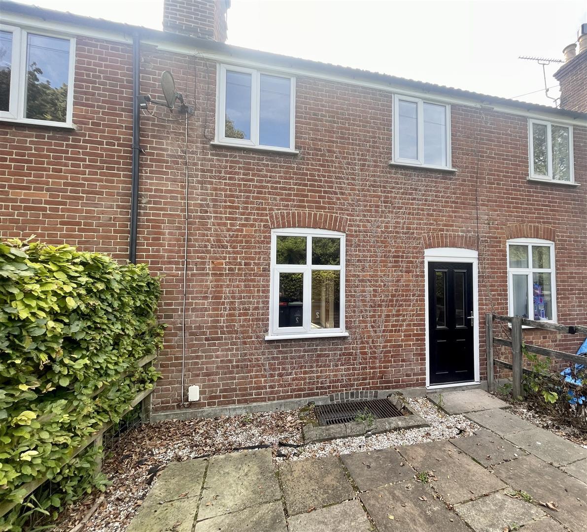 Terraced House Main Photo