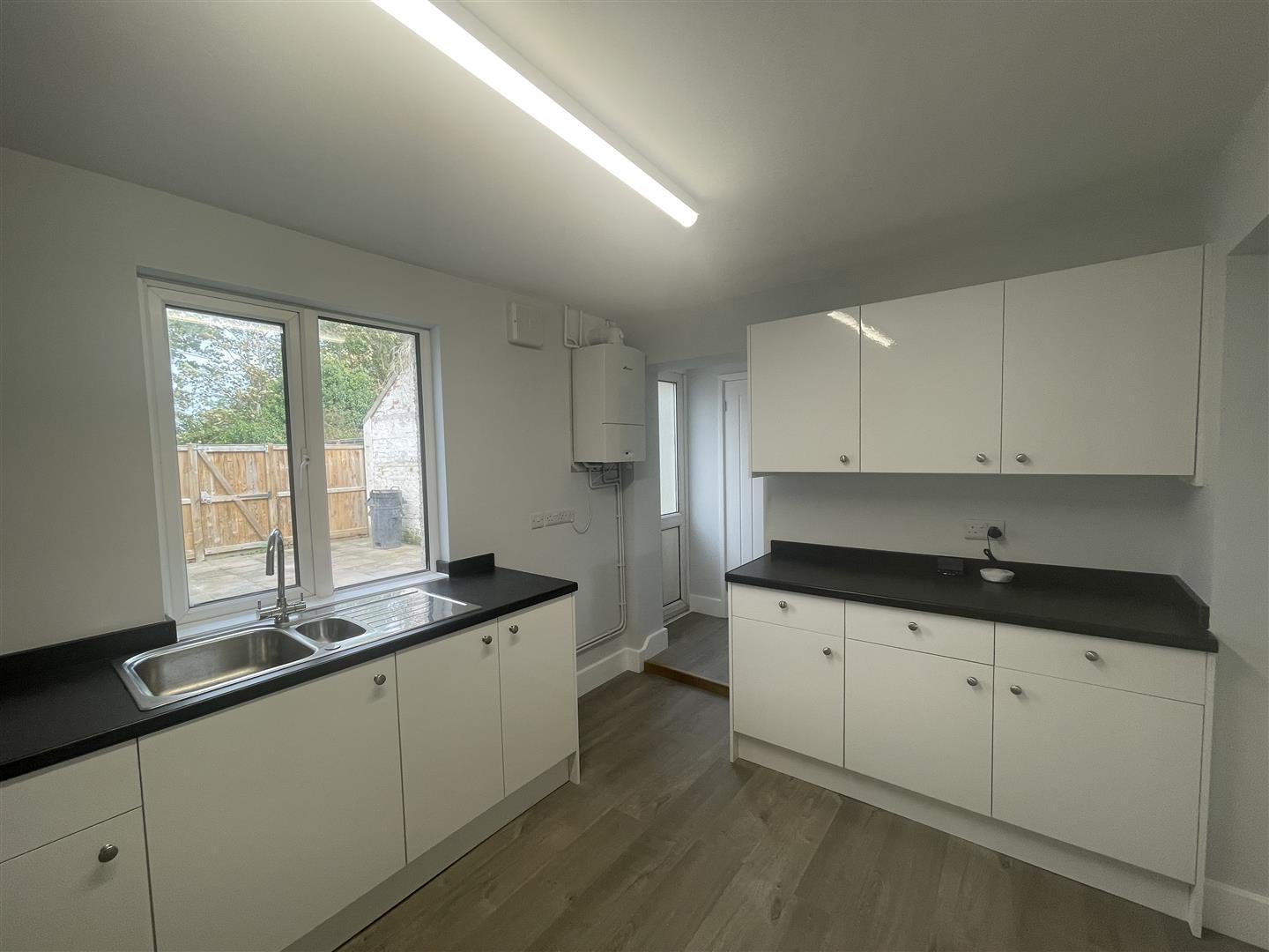 Terraced House Photo 2