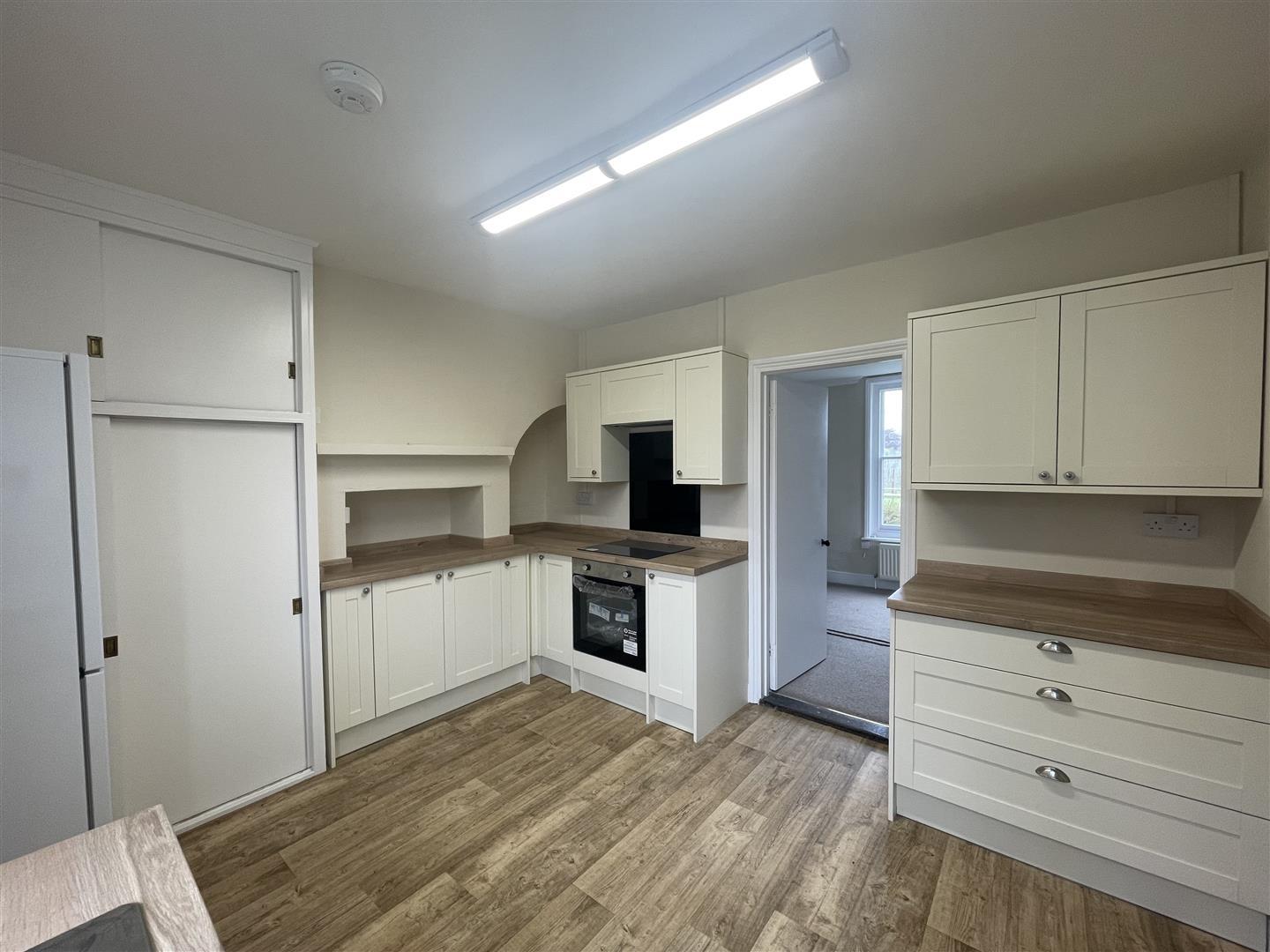 Semi-Detached House Photo 1
