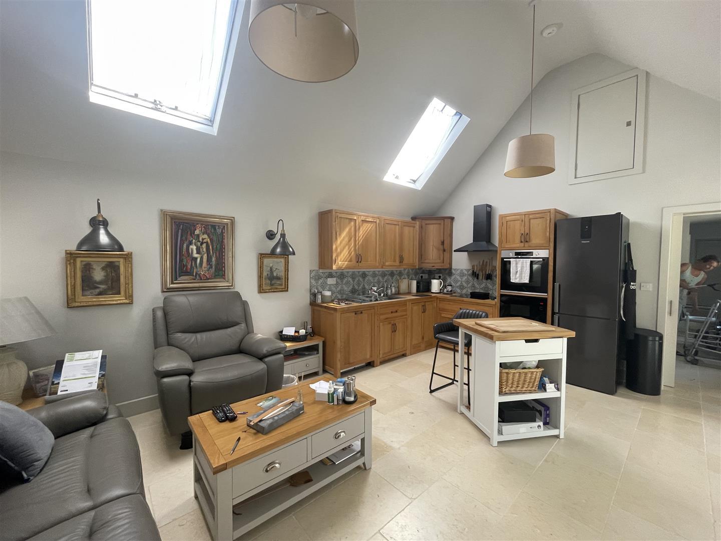 House Photo 1