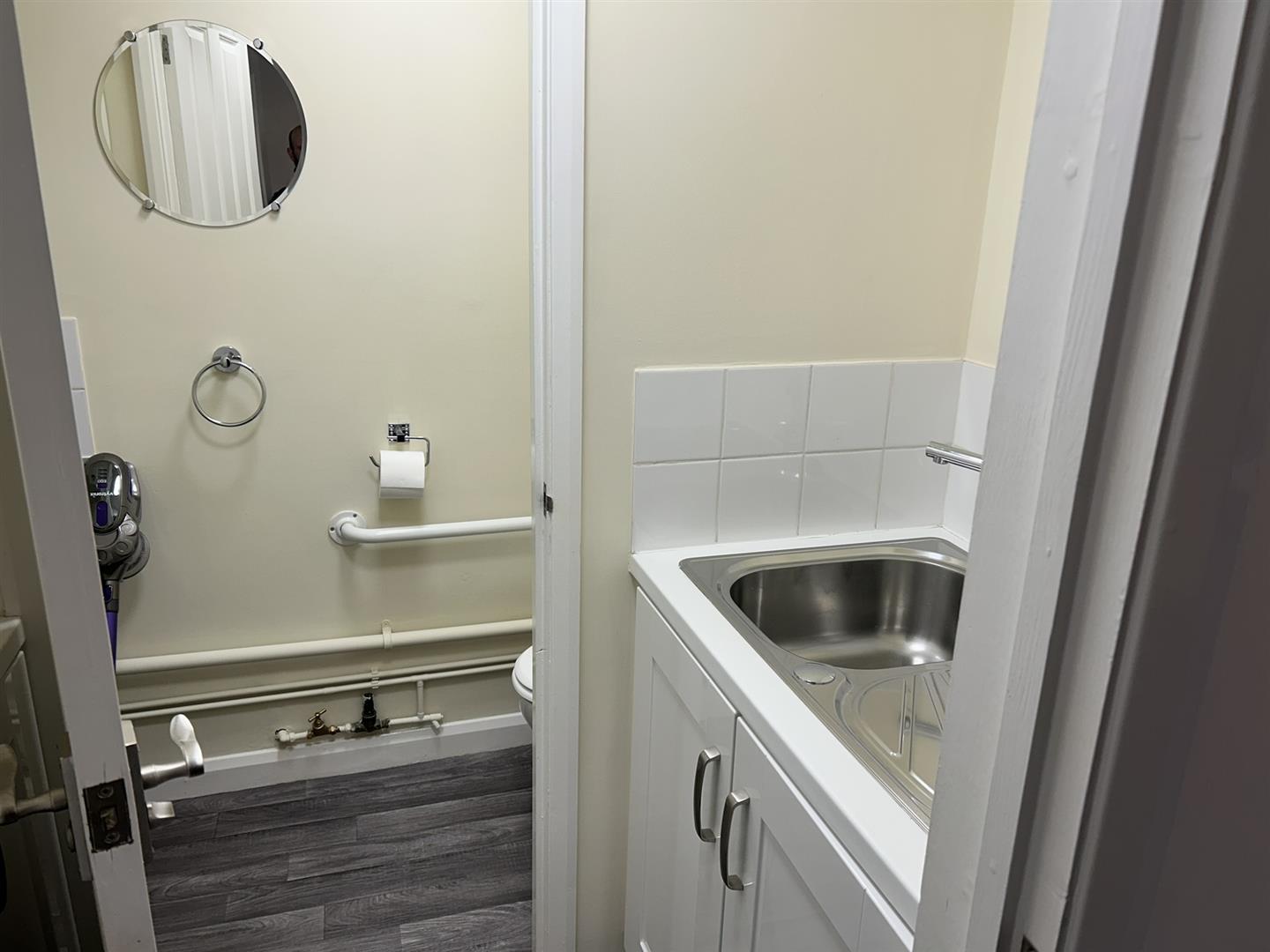 Commercial Property Photo 3